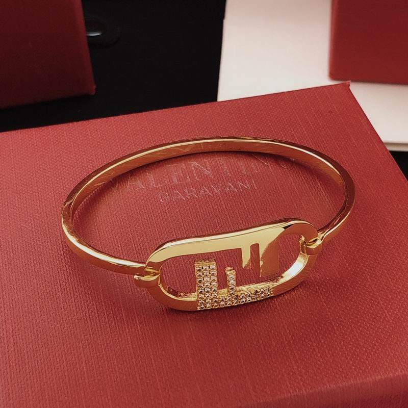 Fendi bracelet 01yxx06